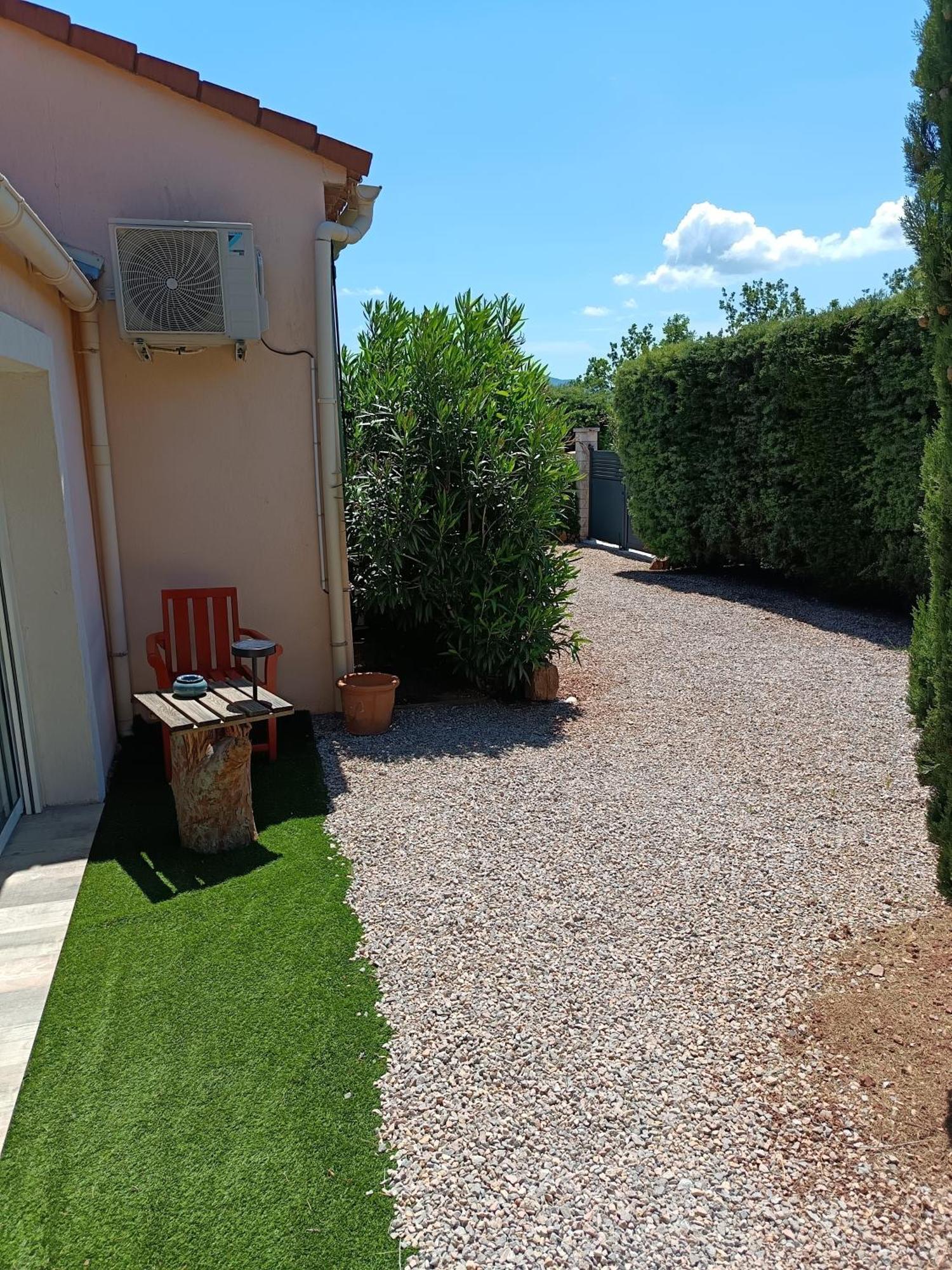 Chambre Le Luc En Provence Exterior foto